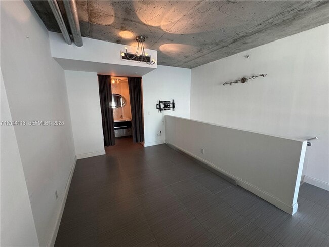 Building Photo - 690 SW 1st Ct