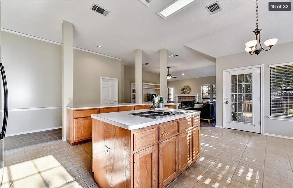 Building Photo - 3700 Rocky Ford Dr