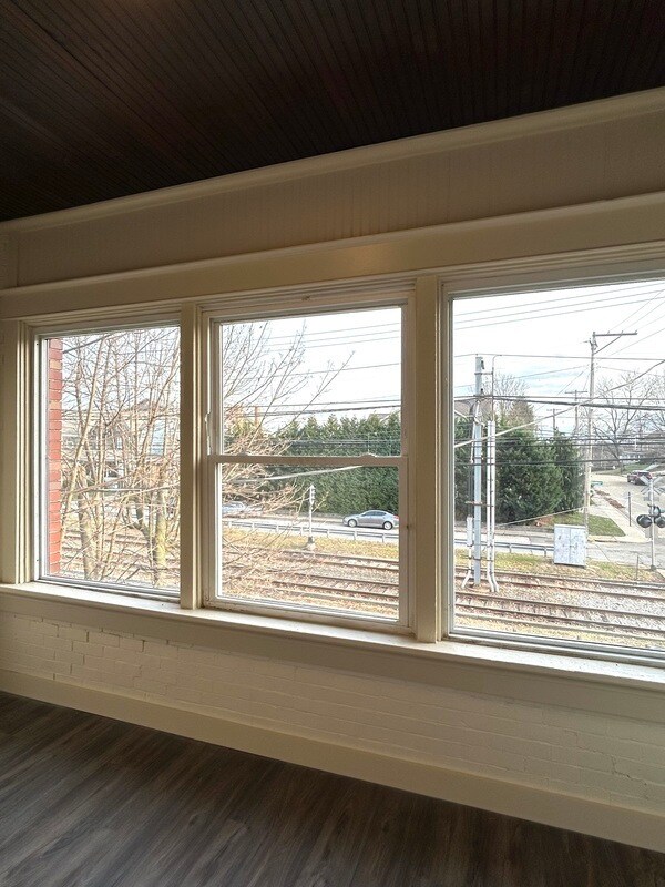 Building Photo - 2750 Broadway Ave