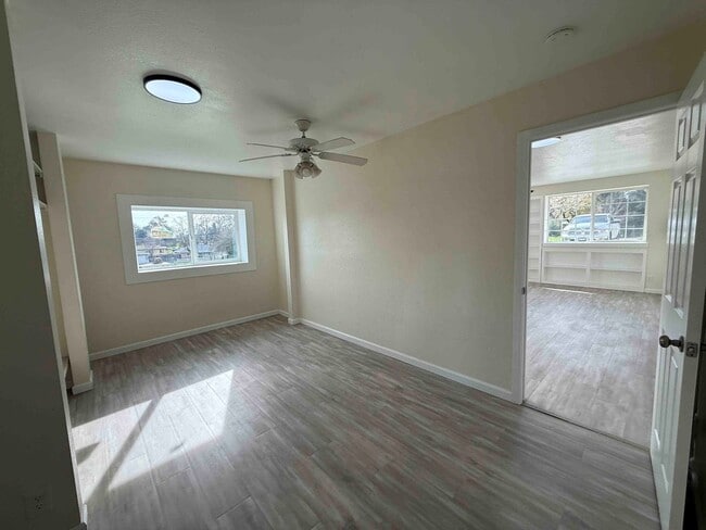 Building Photo - 2/3 Bedroom in Orangevale