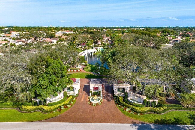 Building Photo - 2400 Deer Creek Country Club Blvd