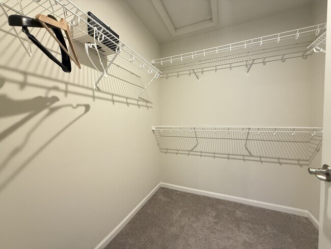 Building Photo - 2809 Willow Ct