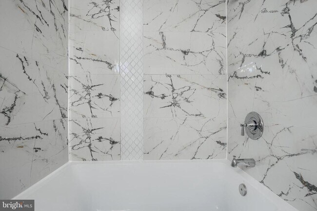 Building Photo - 4204 Red Ridge Way