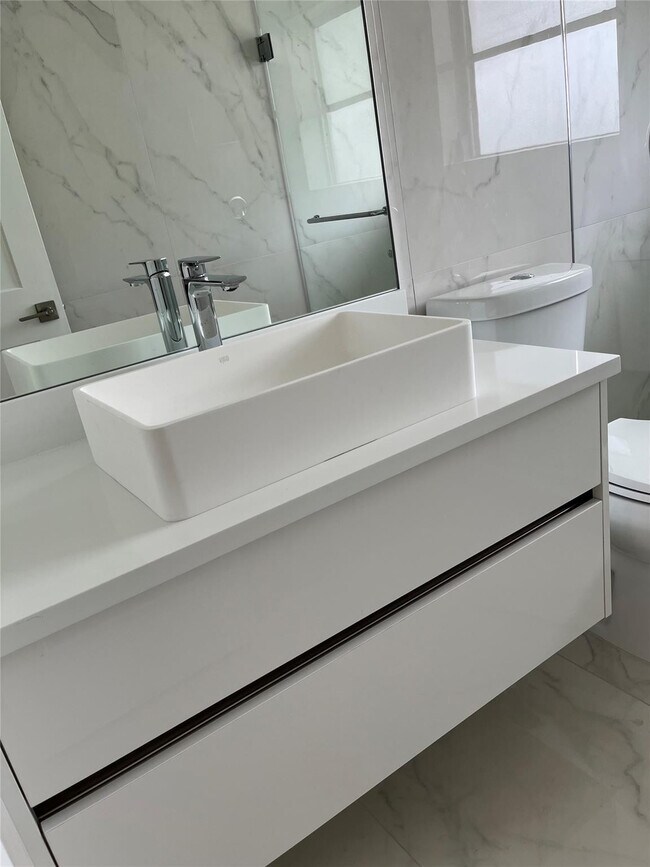 Building Photo - 3150 N Course Ln