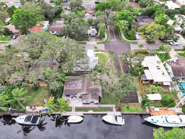 Building Photo - 937 SW 17th St