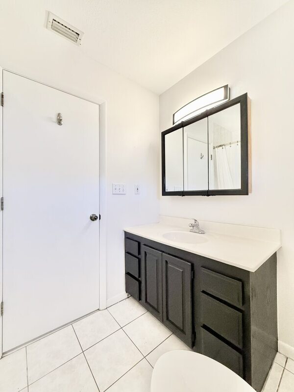 Building Photo - 2701 56th Ln N