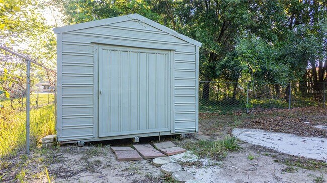 Building Photo - 4395 NE 33rd Ave