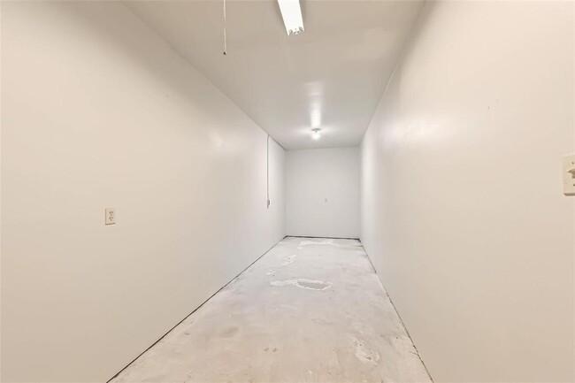 Building Photo - 1410 Osborne Dr
