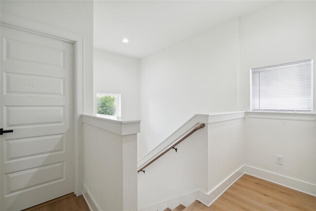Building Photo - 4629 Balkin St