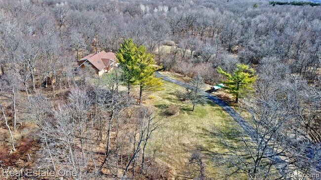 Building Photo - 5307 Metamora Rd