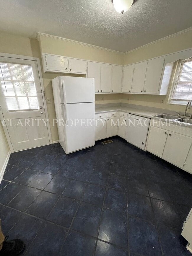 Building Photo - ***Coming soon!!***