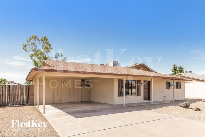 Building Photo - 4431 W Sierra St