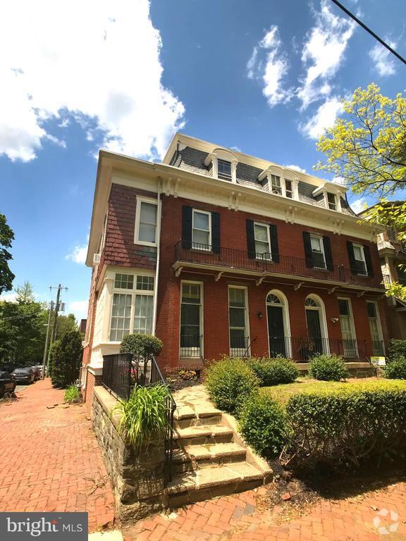 Building Photo - 1401 N Broom St