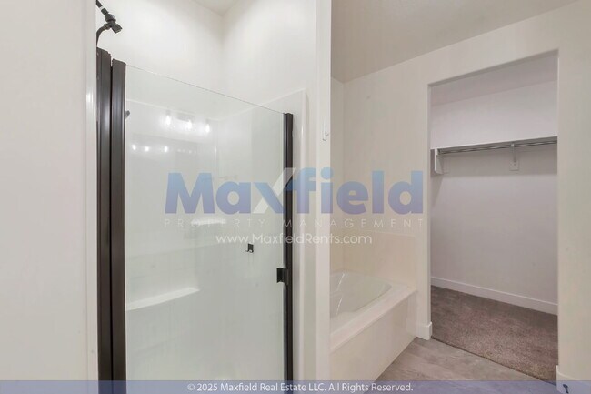 Building Photo - 5BD/3BTH/2GAR - Great space - Lehi Living