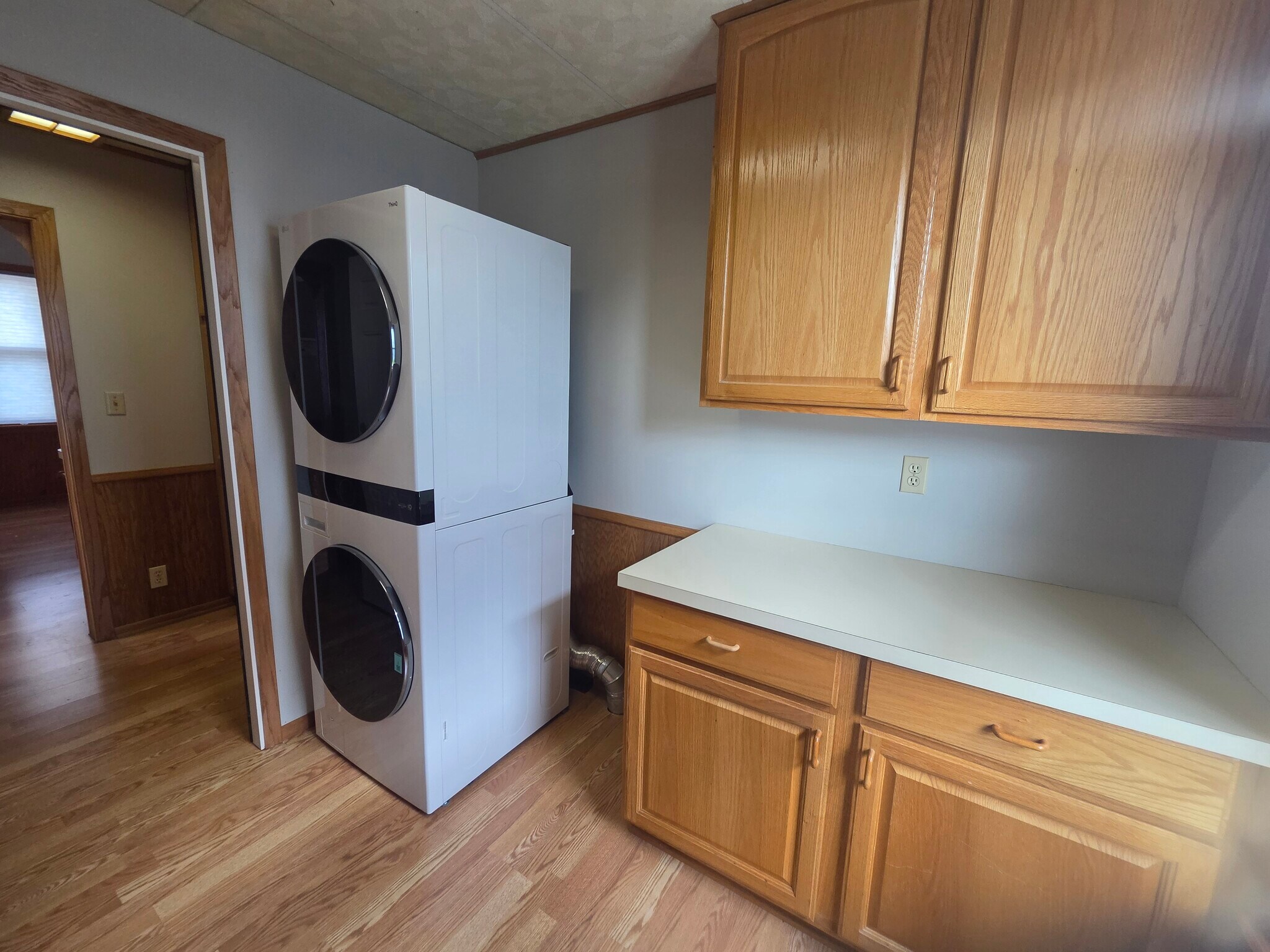 Laundry - 709 Marshall St
