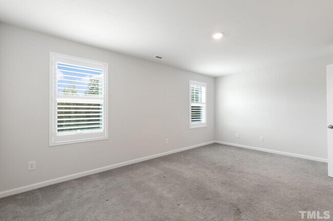 Building Photo - 4964 Southern Magnolia Dr