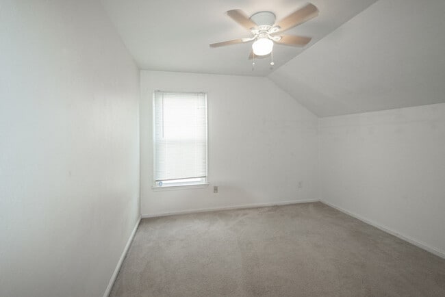 Building Photo - BEAUTIFUL HOME FOR RENT IN GLENWOOD AREA