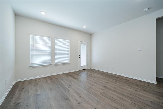 Building Photo - 904 Sunrise Ln
