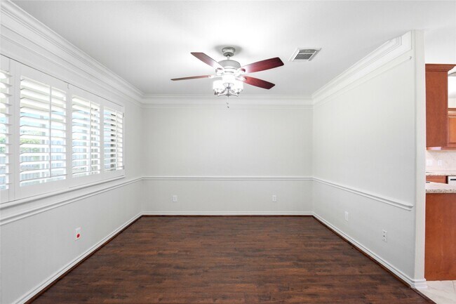 Building Photo - 1702 Fantasy Woods Dr