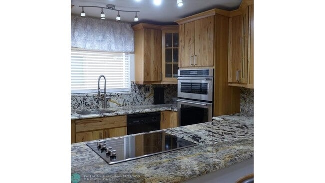 Building Photo - 123 Deer Creek Blvd