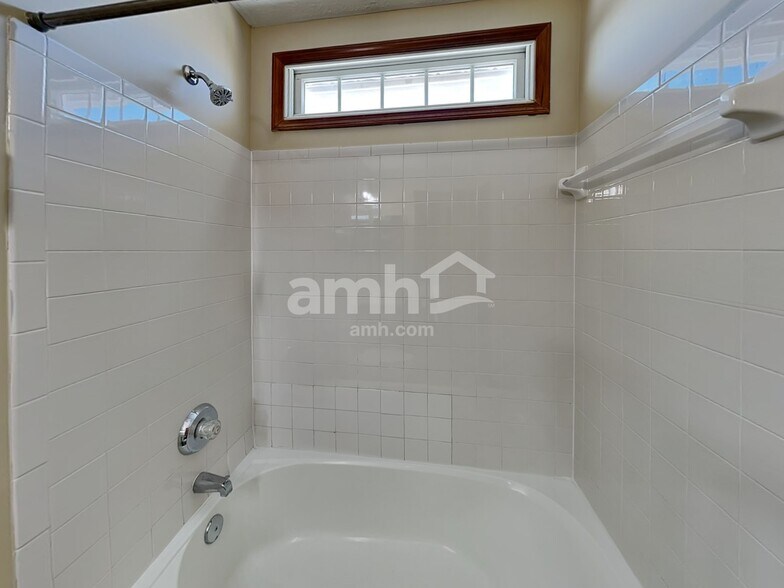 Building Photo - 1163 Tarragon Dr