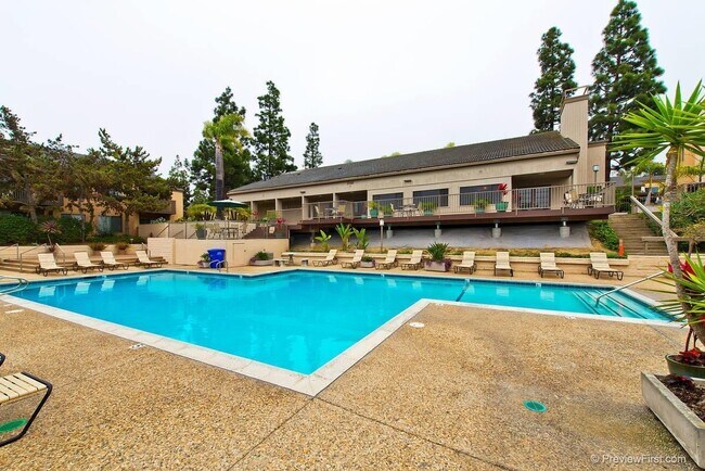 Building Photo - 8604 Via Mallorca