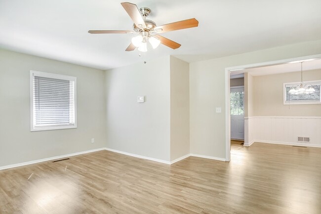 Building Photo - 3693 Larkspur Terrace