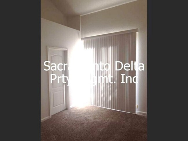 Building Photo - Beautiful Folsom Home in Gated Community