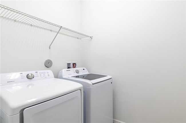 Building Photo - 2589 Bella Vista Cir