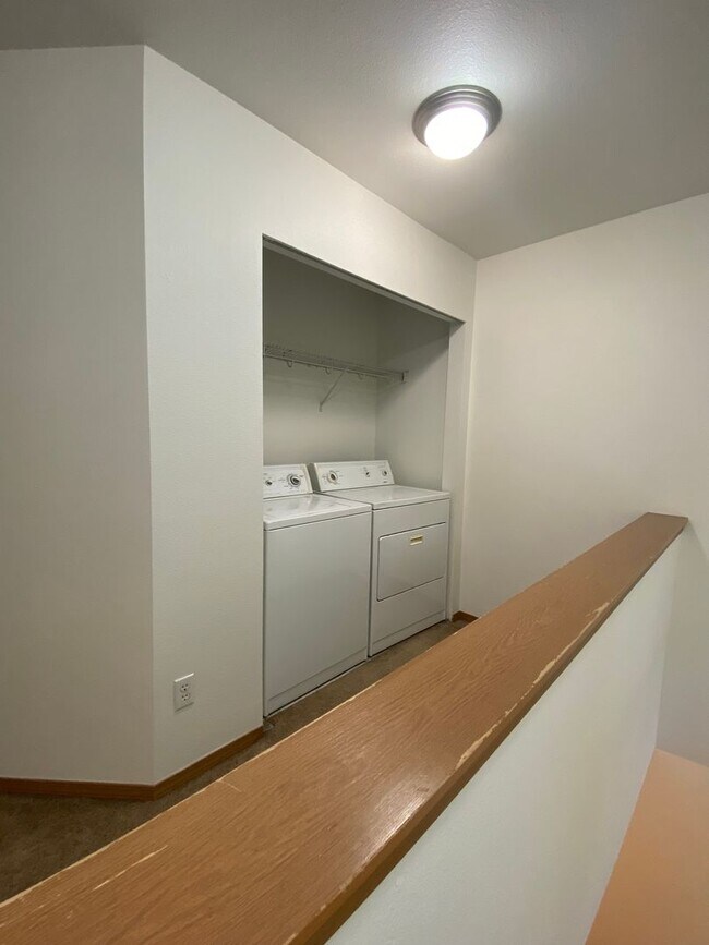 Building Photo - 10406 140th St Ct E