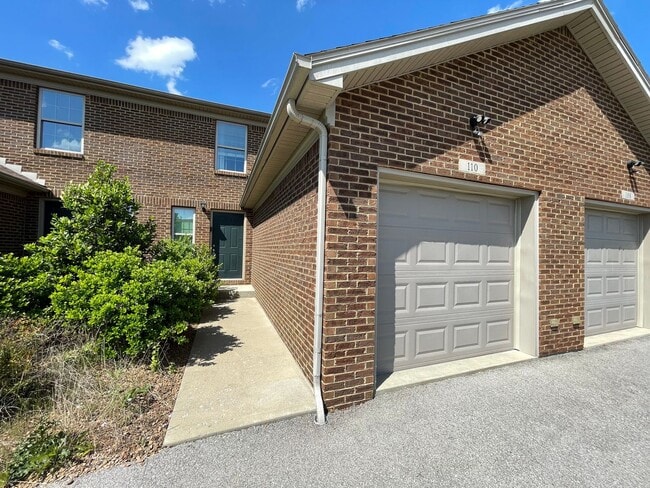 Building Photo - Perfect Condo Home For Lease