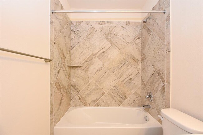 Building Photo - 23818 Willow Haven Dr