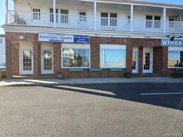 Building Photo - 40 Bayville Ave