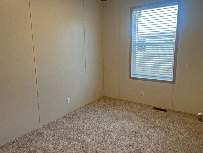 Building Photo - 2404 N 8th St