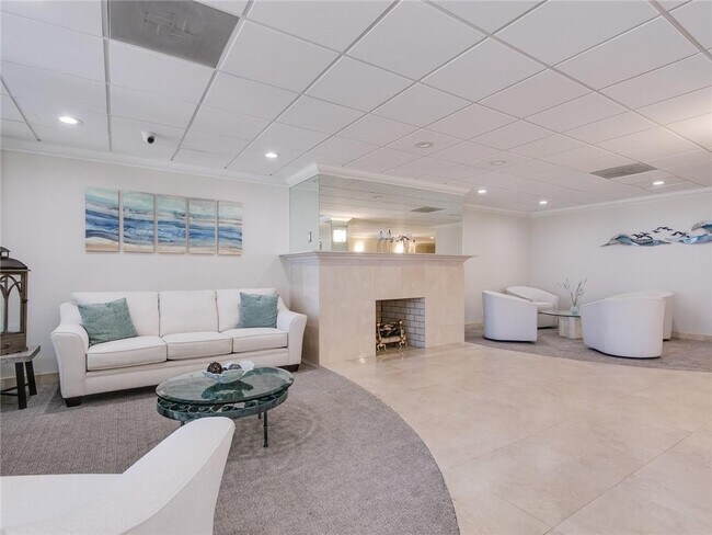 Building Photo - 3900 Galt Ocean Dr