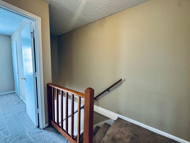 Building Photo - Great Campbell County Location FIRST MONTH RENT FREE