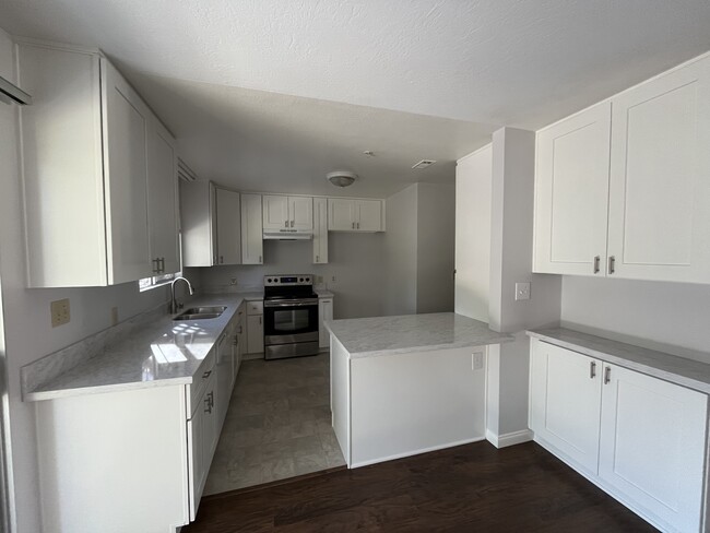 Brand New Kitchen Cabinets - 1413 Sweet Briar Cir