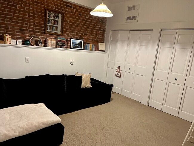 Building Photo - 373 Commonwealth Ave