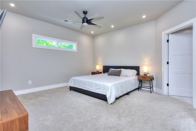 Building Photo - 419 McInnes Cir