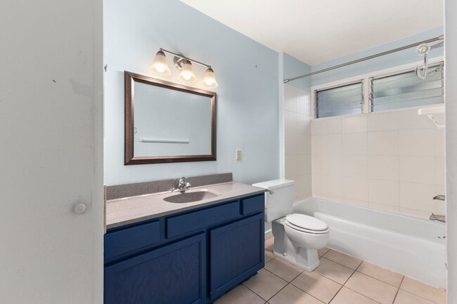Building Photo - Pet Friendly Kaneohe House with Breathtaki...