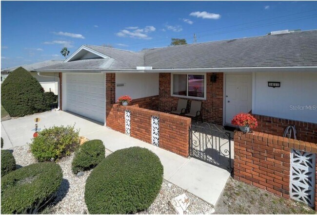 Building Photo - 1411 N Pebble Beach Blvd