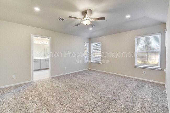 Building Photo - 12902 Royal Ann Wy