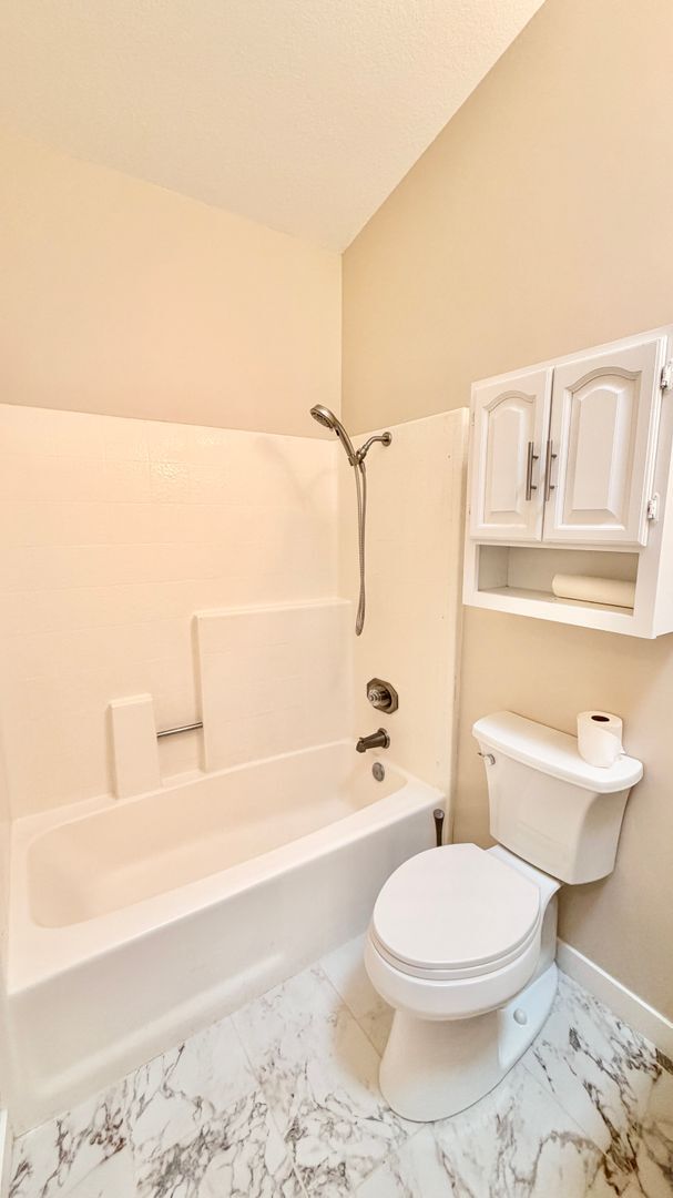 Building Photo - Recently updated Single-Story Home in the lovely community of Wildomar!