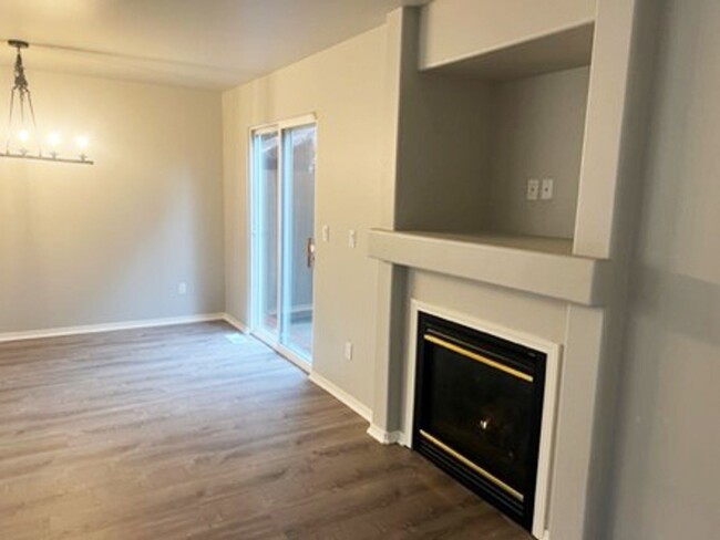 Building Photo - Fully renovated Renton Highlands 3-bedroom...