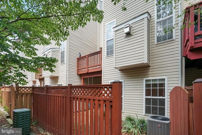 Building Photo - 5104 Grimm Dr