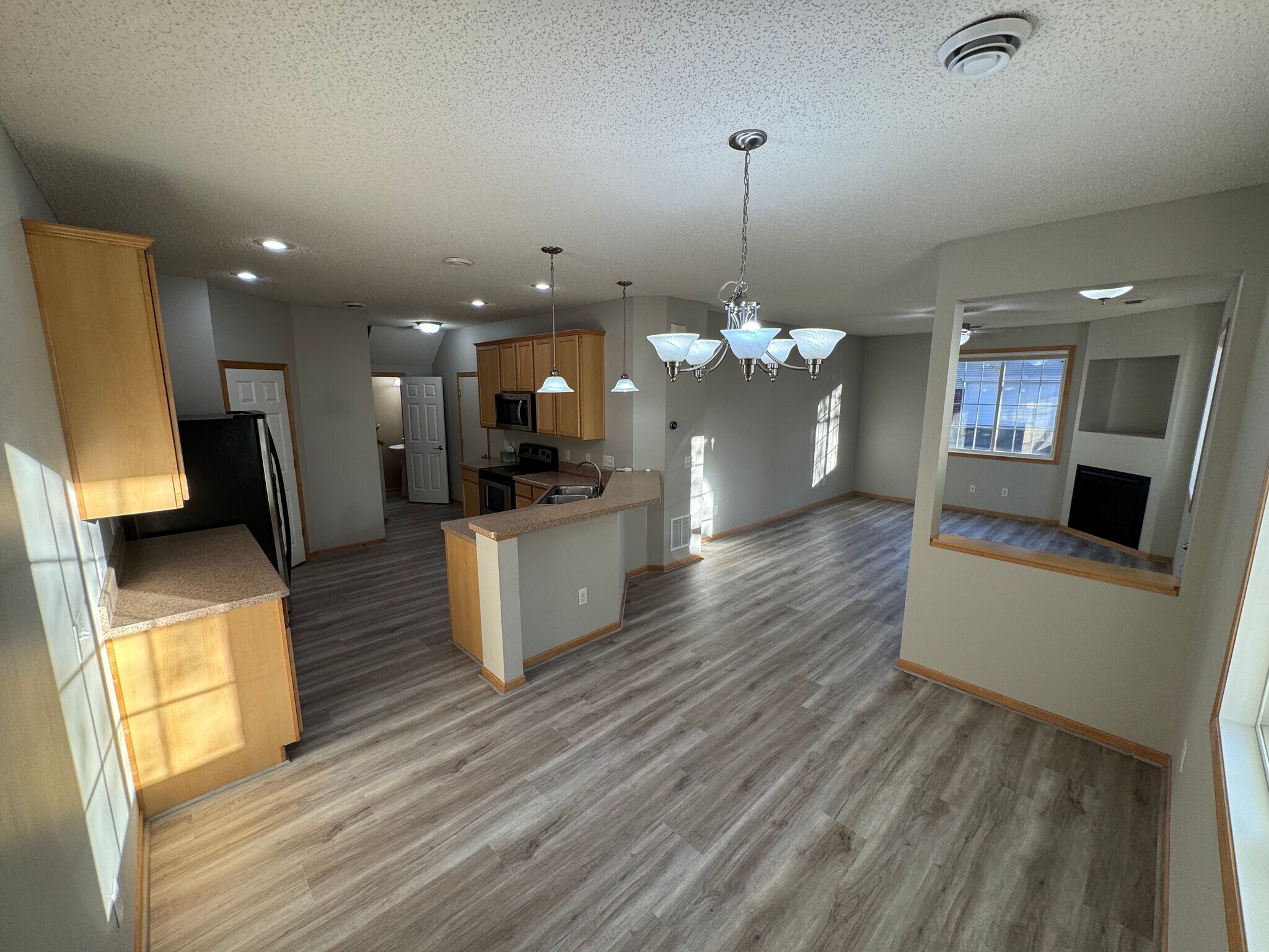 Building Photo - 3443 Cherry Ln