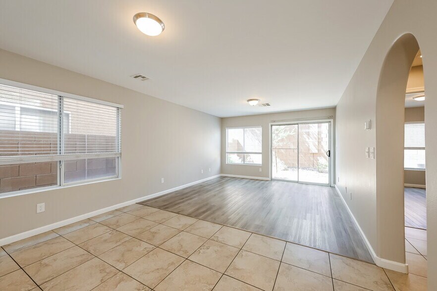 Building Photo - 9931 Morpeth St