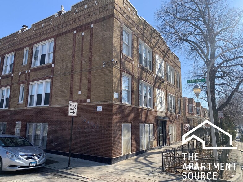 Building Photo - 3915 W Potomac Ave