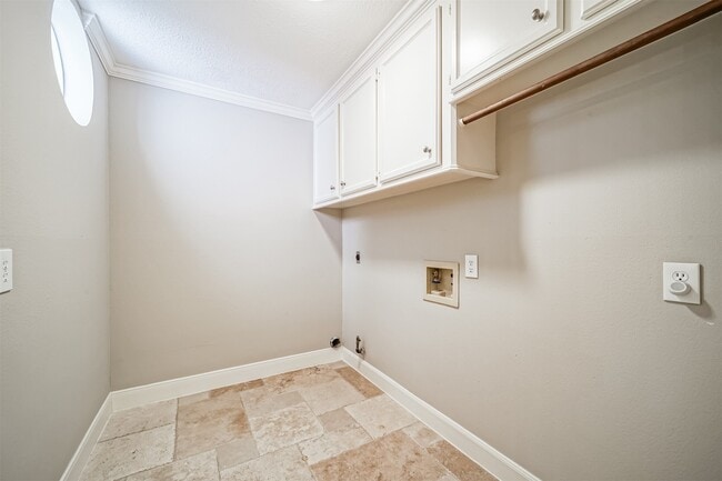 Building Photo - 24819 Northampton Forest Dr