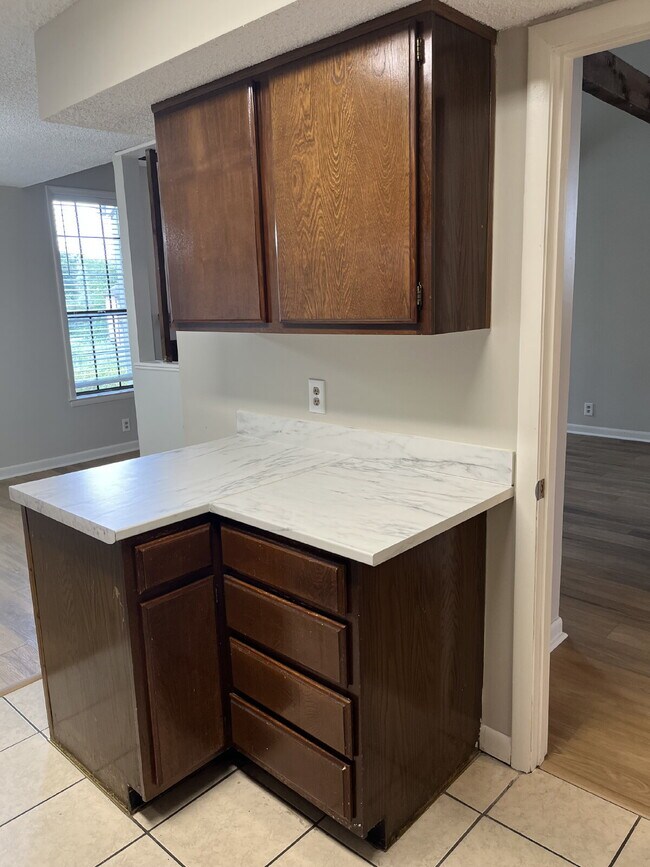 Building Photo - 1404 Bell Trace Dr
